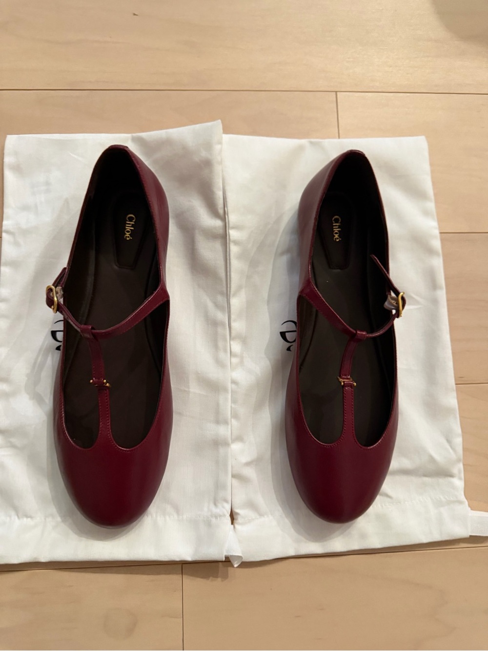 Chloe T-Strap Marcie Ballet Flats in Burgundy NWT Sz40 - Picture 4 of 8